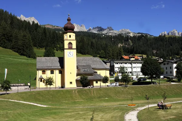 Tiroli templom — Stock Fotó
