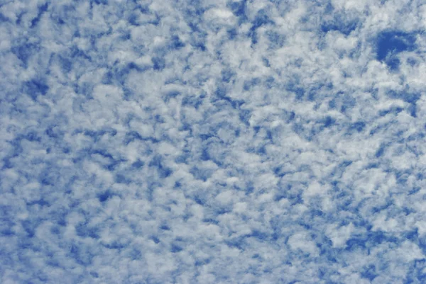 Fluffy clouds — Stock Photo, Image