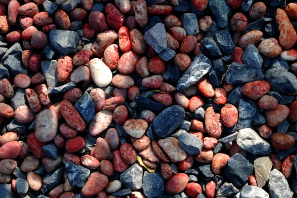 Pedra vermelha e preta — Fotografia de Stock
