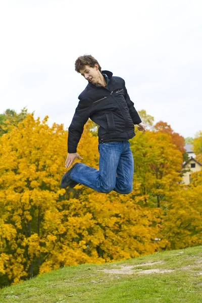 Saltando chico — Foto de Stock