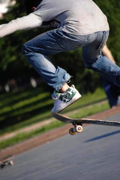Skateboards hoppa — Stockfoto