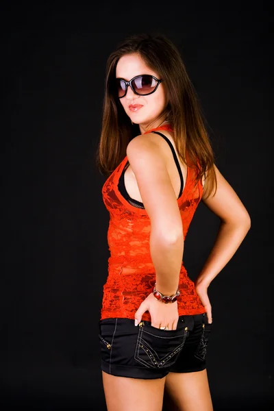 Chica bonita en blusa roja y gafas —  Fotos de Stock