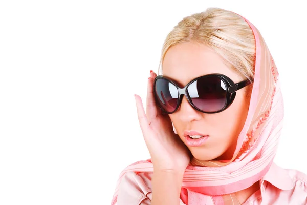 Mooie sensualiteit meisje in zonnebril — Stockfoto