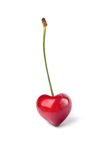 Cereja vermelha madura em forma de coração — Fotografia de Stock