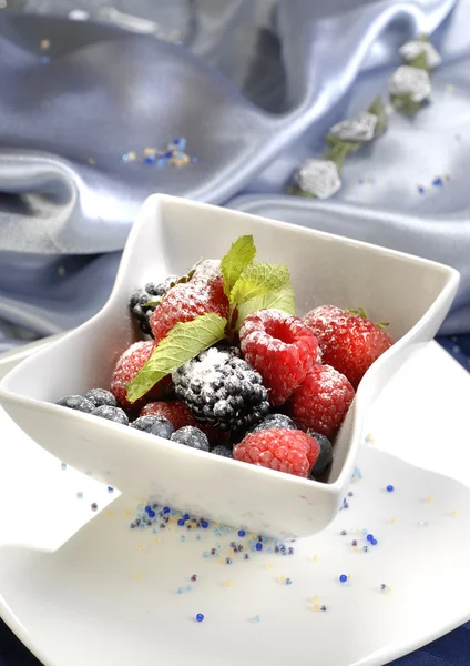 Berry sweet dessert — Stock Photo, Image