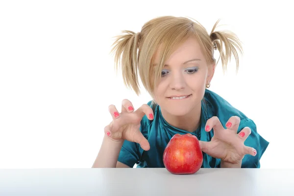 年轻的女孩与一个红苹果 — 图库照片
