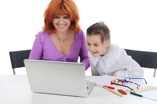 Mãe e filha no computador — Fotografia de Stock