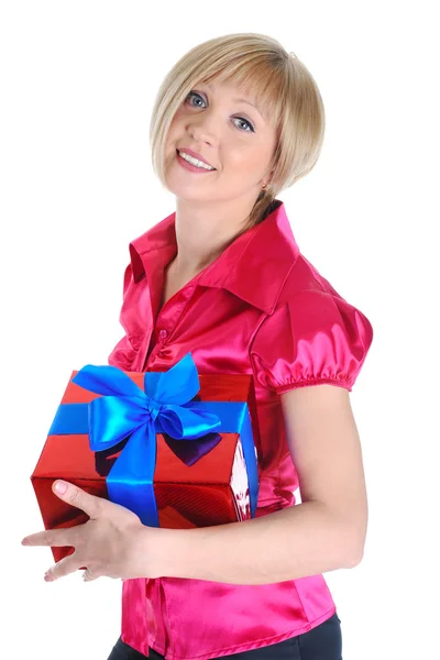 Jonge blonde met een cadeau. — Stockfoto