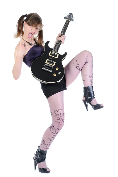 A kezében egy fekete gitár lány. — Stock Fotó