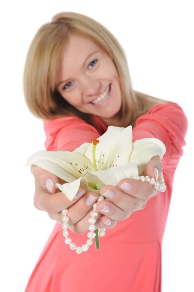 Fiatal nő, lily kezét — Stock Fotó