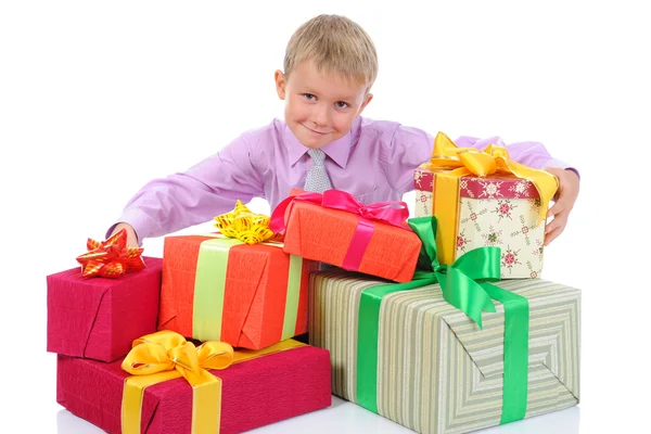 Fiú ajándékokkal — Stock Fotó