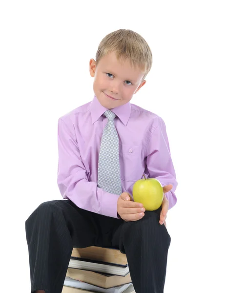 Liten pojke med äpple — Stockfoto