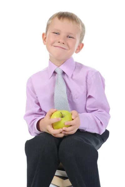 Mały chłopiec z jabłkiem — Zdjęcie stockowe