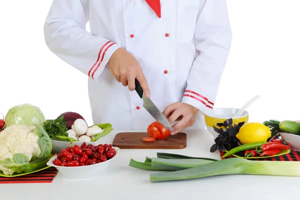 Szakács csökkenti a zöldségek — Stock Fotó