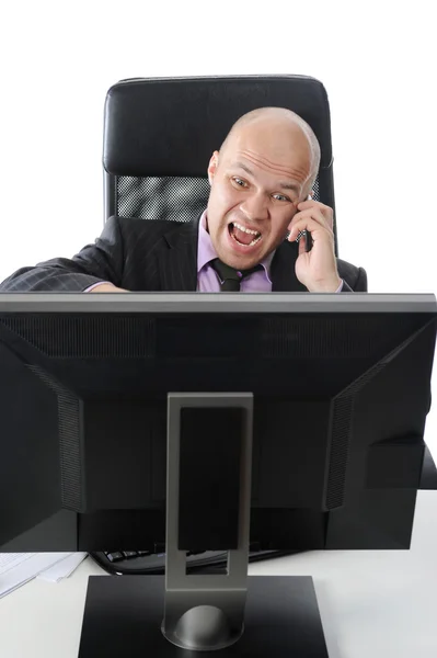 Nervös affärsman i kontoret talar i telefon. — Stockfoto
