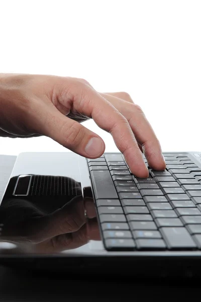 Ruce na klávesnici pro laptop. — Stock fotografie