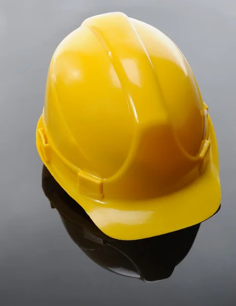Yellow hard hat — Stock Photo, Image