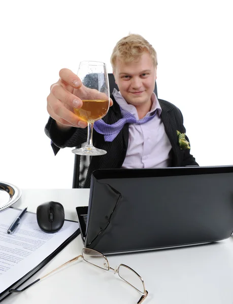 Opilý Obchodník Pít Šampaňské Práci Kanceláři Izolované Bílém Pozadí — Stock fotografie