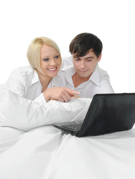 Par med laptop — Stockfoto