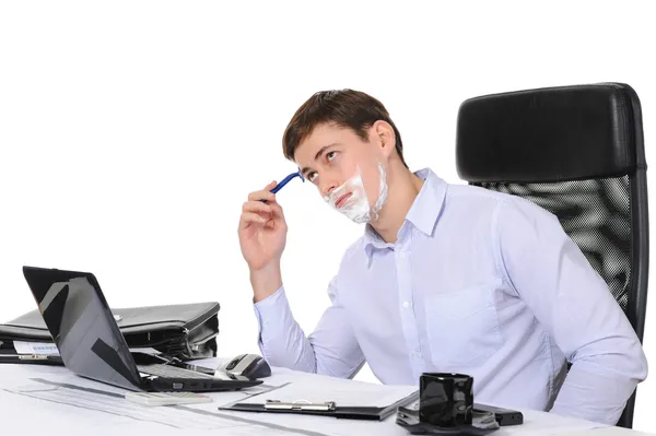 Επιχειρηματίας Ξυρίζει Στο Χώρο Εργασίας Απομονώνονται Λευκό Φόντο — Φωτογραφία Αρχείου