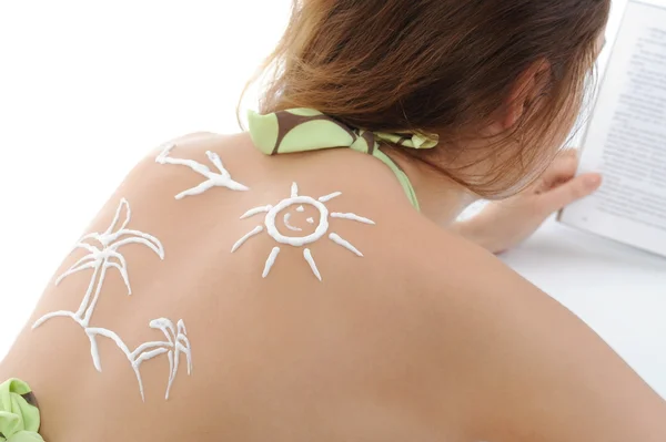 Mujer Con Crema Solar Forma Sol Aislado Sobre Fondo Blanco —  Fotos de Stock