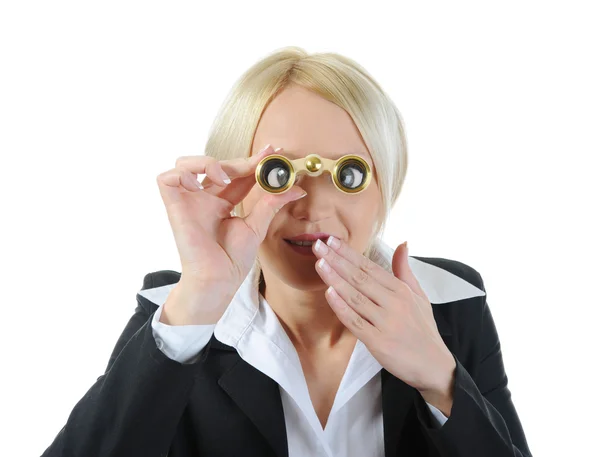Donna d'affari che guarda attraverso il binocolo — Foto Stock