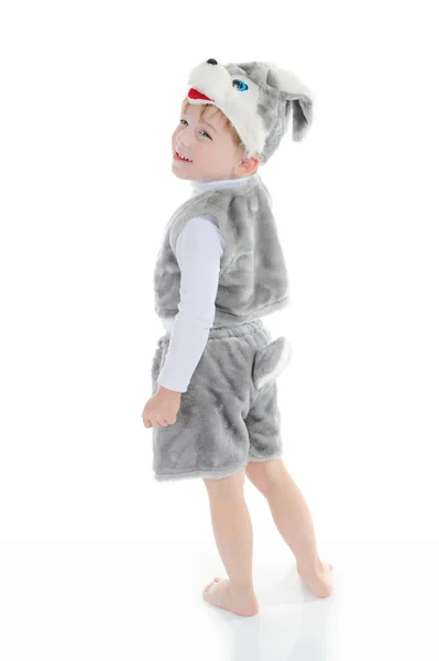 Liten pojke i kostymer hare — Stockfoto