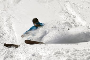 Freeride kayakçı