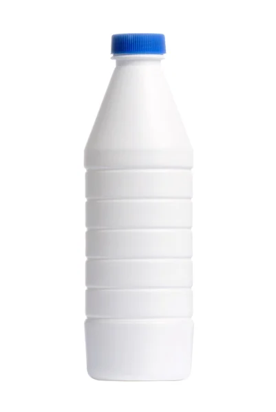 Botella de leche con una tapa azul aislada sobre fondo blanco —  Fotos de Stock