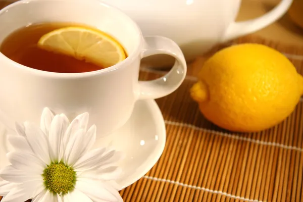 Çay ve limon dilim — Stok fotoğraf