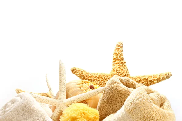 Handdoeken en starfish — Stockfoto