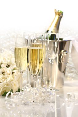 Champagne and a bouquet of roses clipart