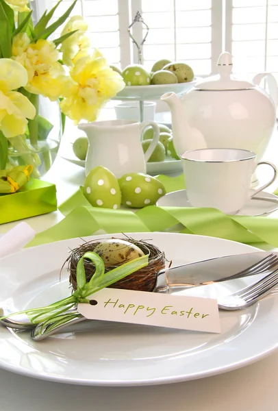 Place setting with place card set for easter — Stock Photo, Image