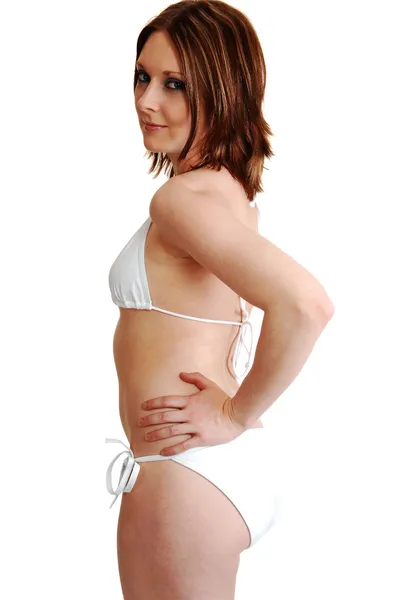 Bonita jovencita en bikini blanco . —  Fotos de Stock