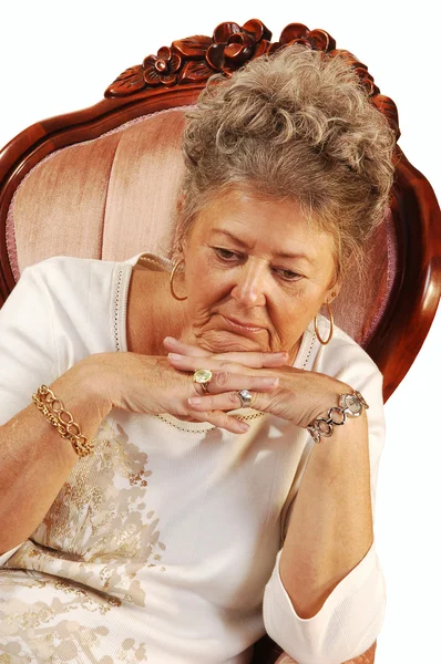 Donna anziana preoccupata . — Foto Stock