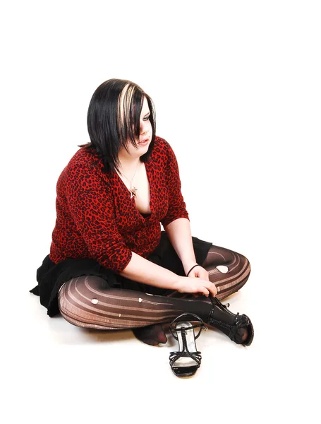 Dívka sedící na podlaze. — Stock fotografie
