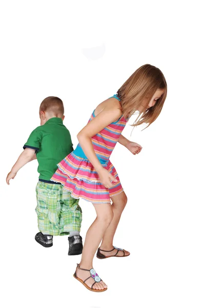 Dos niños jugando . —  Fotos de Stock