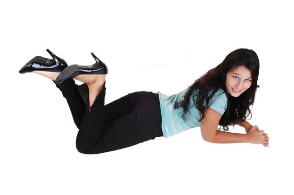 Chica acostada en el suelo. — Foto de Stock