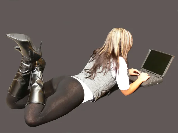 若い女性がタイツに横になって. — ストック写真