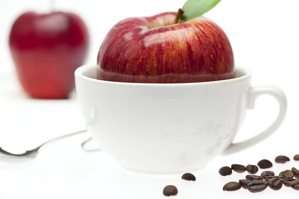 Manzanas en una taza — Foto de Stock