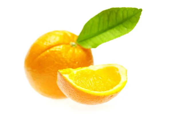 Oranges with leaves — Stock Photo, Image