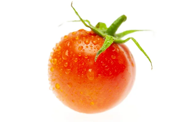Tomate suculento isolado em branco — Fotografia de Stock