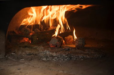 geleneksel İtalyan pizza odun fırını