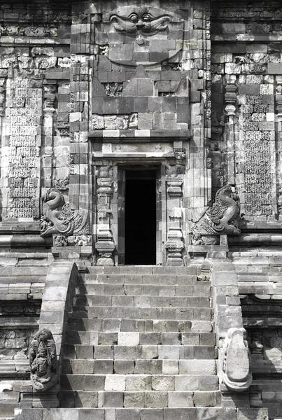 Haustür eines hinduistischen Tempels — Stockfoto