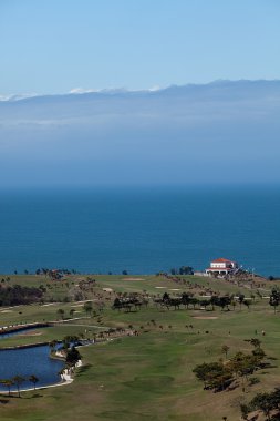 güzel yeşil ve enerji fırıldak sağında Golf yere