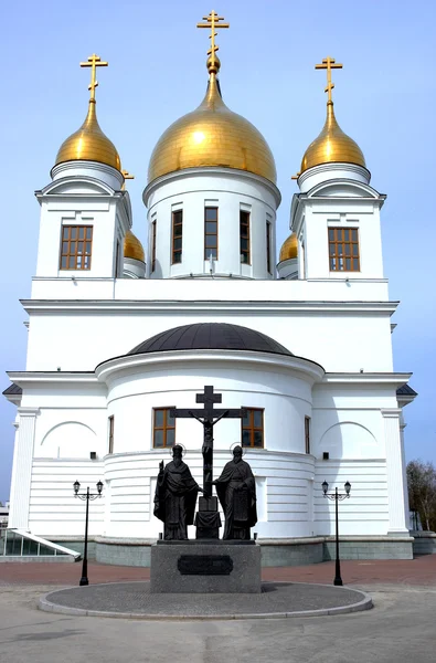 Nova igreja ortodoxa russa — Fotografia de Stock