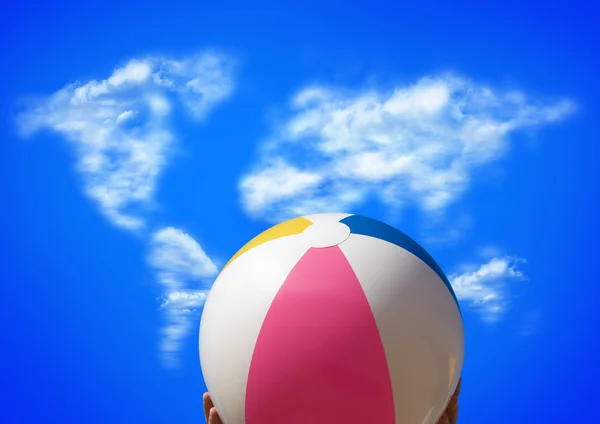 Blauer Himmel und Wolken als Weltkarte — Stockfoto