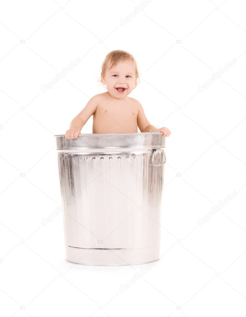 babyproof trashcan