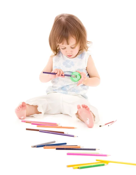 Renkli kalemler ile küçük kız — Stok fotoğraf