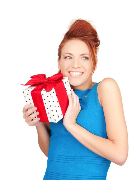 快乐的女孩与礼品盒 — 图库照片